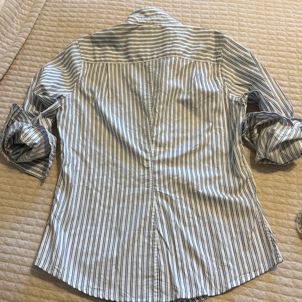 Frank & Eileen Crinkle Barry Button Down Blouse Small Gray & White Stripe - Picture 4 of 7